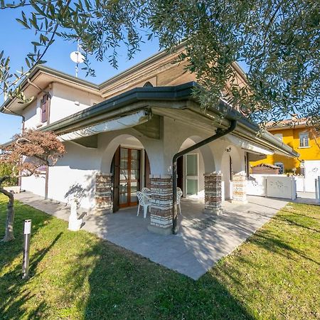 Villa Fiorita Apartments - Happy Rentals Sirmione Zewnętrze zdjęcie