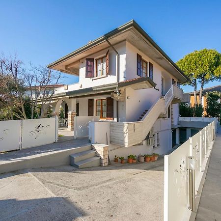 Villa Fiorita Apartments - Happy Rentals Sirmione Zewnętrze zdjęcie