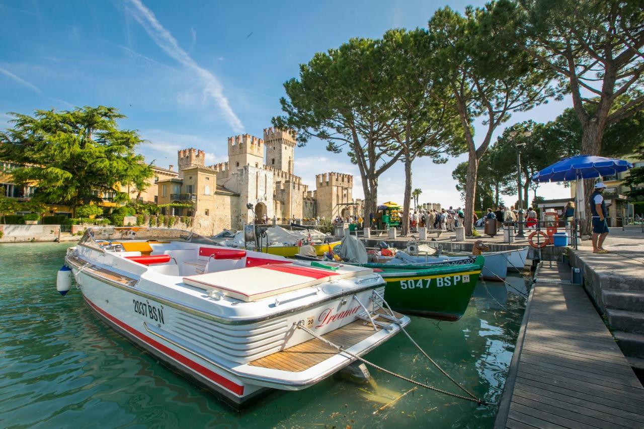 Villa Fiorita Apartments - Happy Rentals Sirmione Zewnętrze zdjęcie