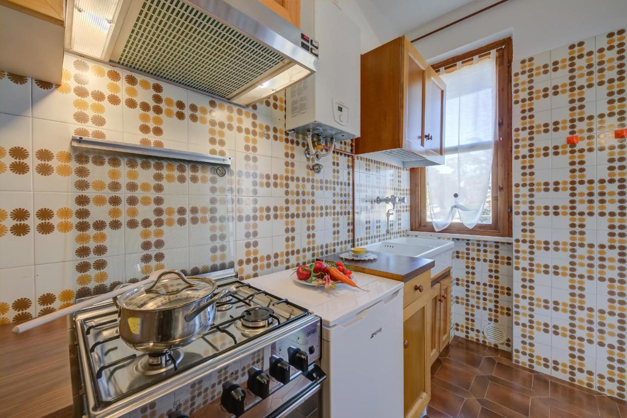 Villa Fiorita Apartments - Happy Rentals Sirmione Zewnętrze zdjęcie