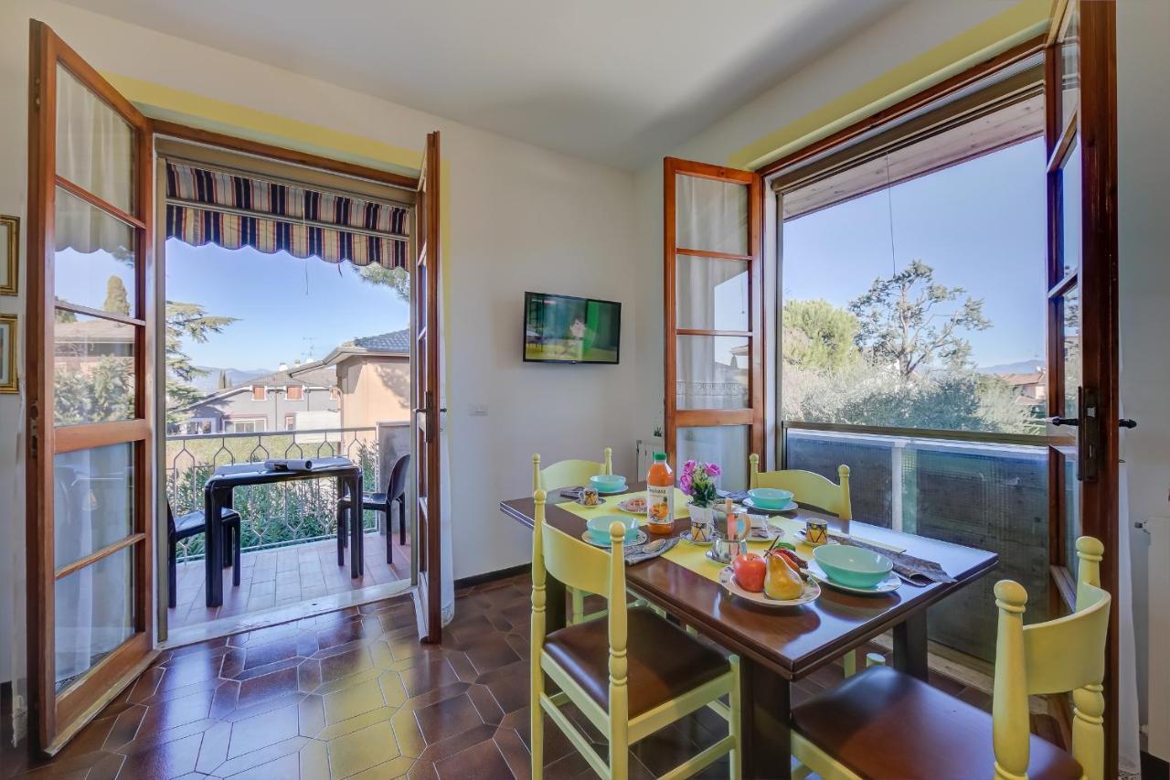 Villa Fiorita Apartments - Happy Rentals Sirmione Zewnętrze zdjęcie