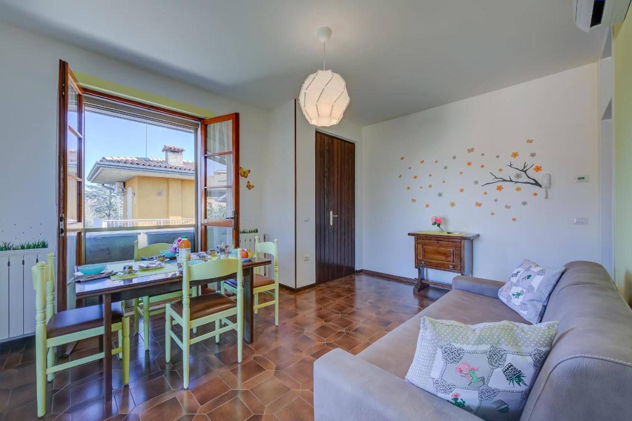 Villa Fiorita Apartments - Happy Rentals Sirmione Zewnętrze zdjęcie