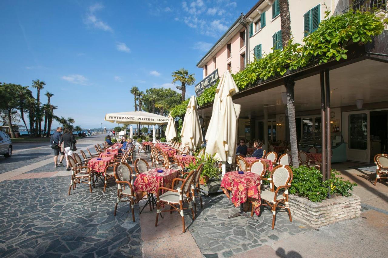 Villa Fiorita Apartments - Happy Rentals Sirmione Zewnętrze zdjęcie