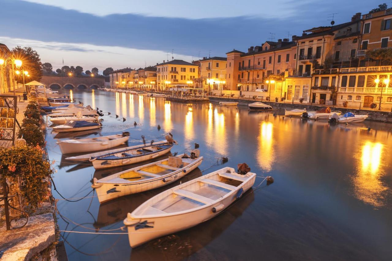 Villa Fiorita Apartments - Happy Rentals Sirmione Zewnętrze zdjęcie