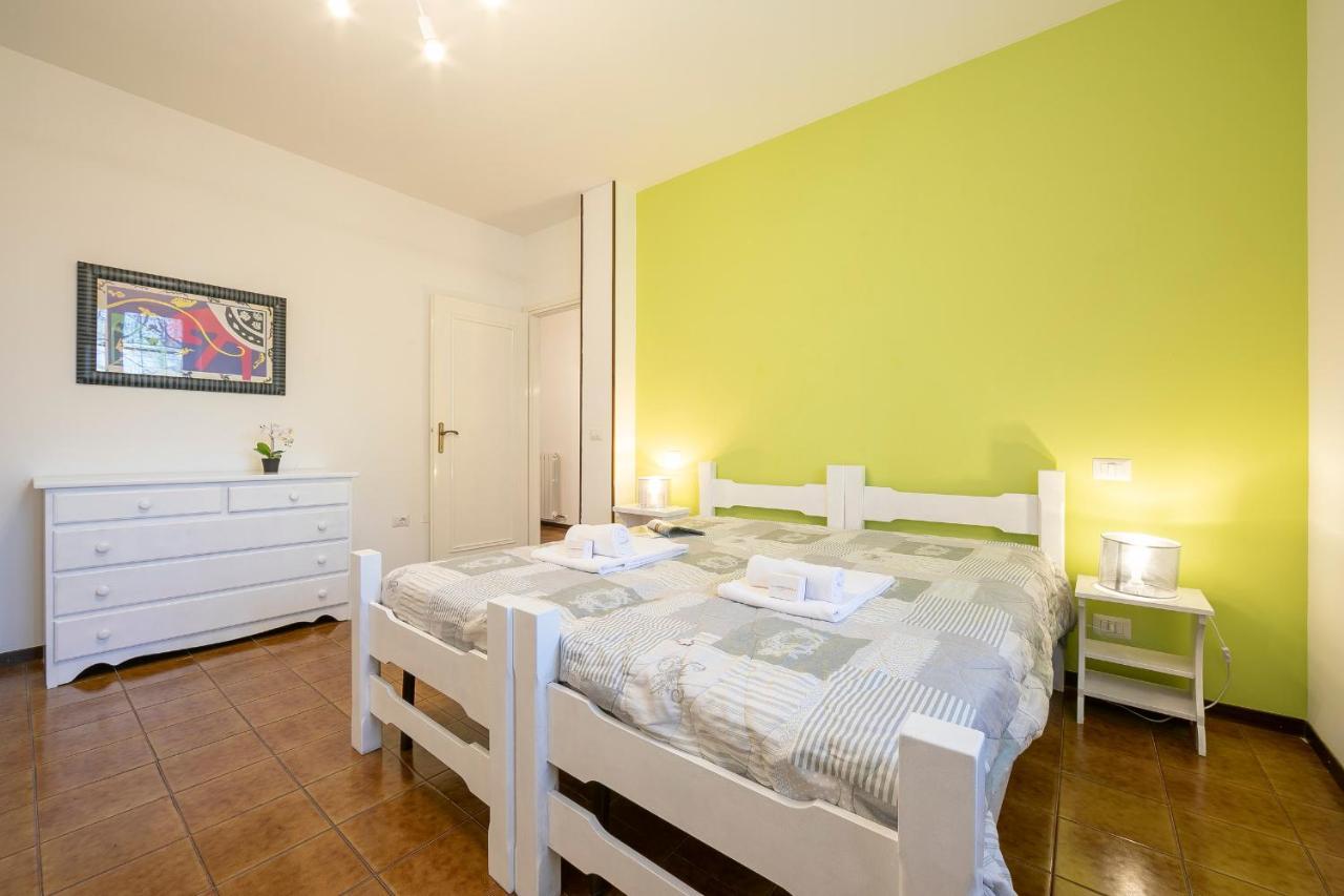 Villa Fiorita Apartments - Happy Rentals Sirmione Zewnętrze zdjęcie