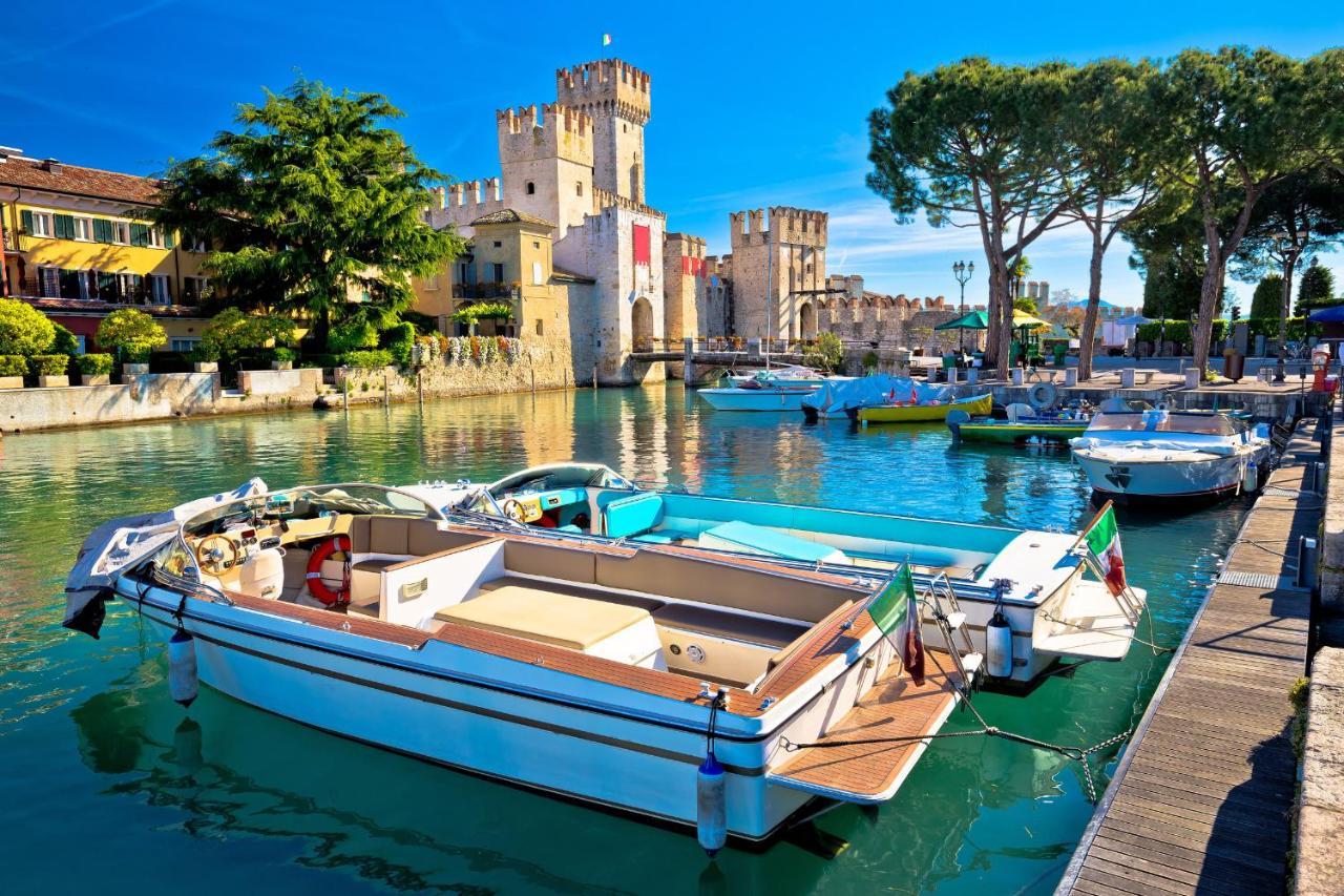 Villa Fiorita Apartments - Happy Rentals Sirmione Zewnętrze zdjęcie