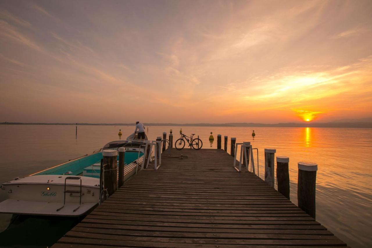 Villa Fiorita Apartments - Happy Rentals Sirmione Zewnętrze zdjęcie
